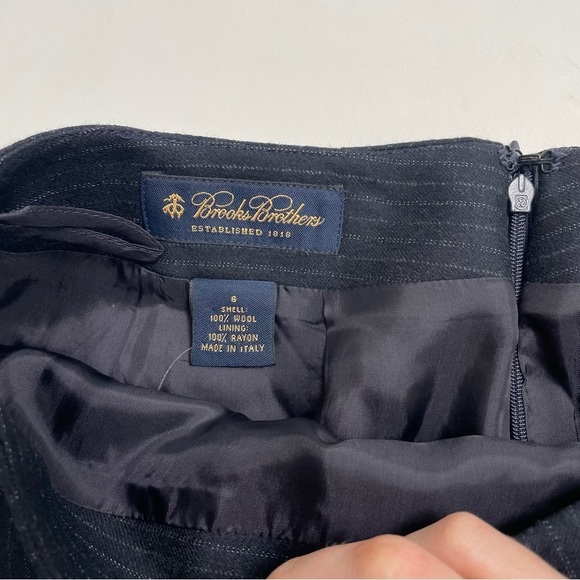 NWT BROOKS BROTHERS wool pinstripe pencil skirt in navy - Picture 6 of 9
